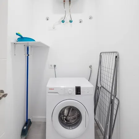 Lightbooking 7 Palmas Estadio - Gran Canaria Arena Apartamento *