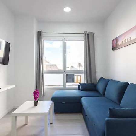 Lightbooking 7 Palmas Estadio - Gran Canaria Arena Apartamento *