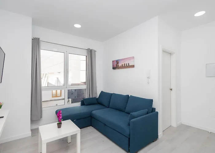 Lightbooking 7 Palmas Estadio - Gran Canaria Arena * Las Palmas de Gran Canaria